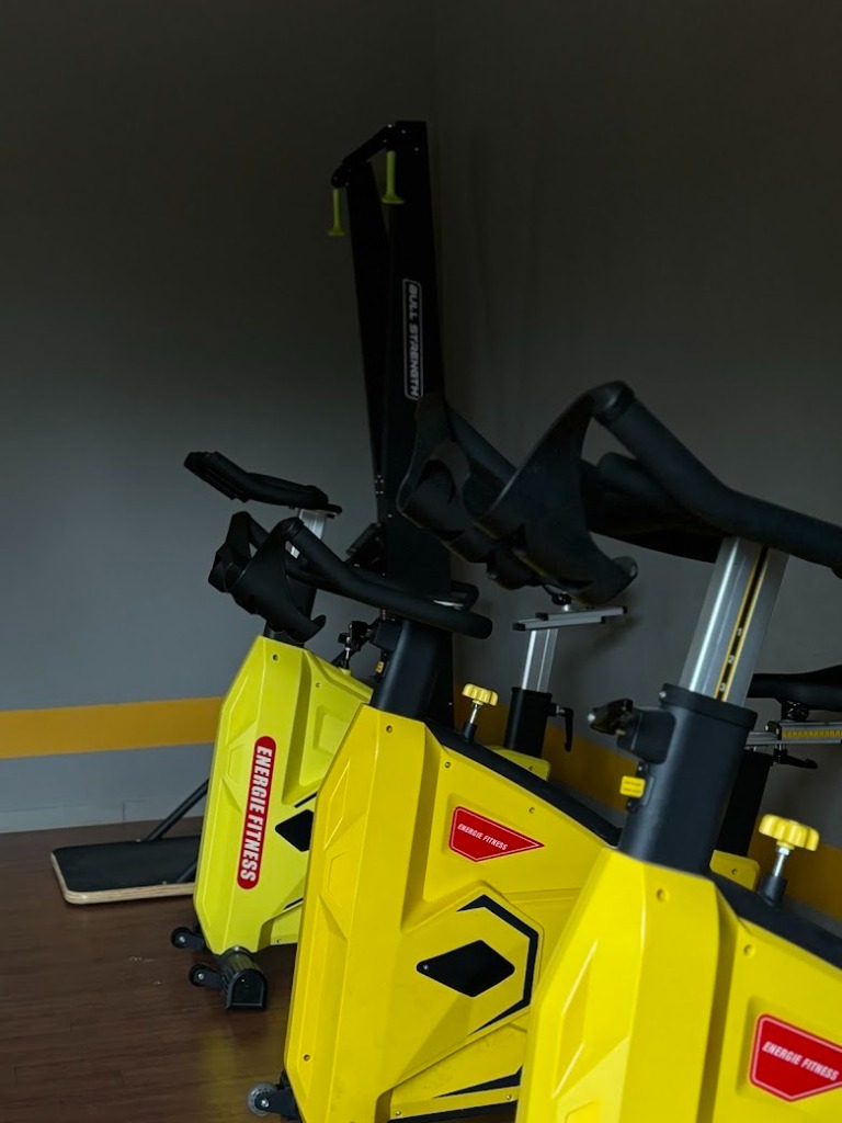 Energie Fitness spin bikes in cardio zone at Desh Gym